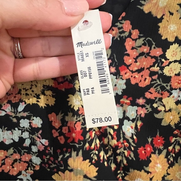 Madewell- Short Sleeve Peplum Wrap Top in Flower Garden- XS - Picture 4 of 7